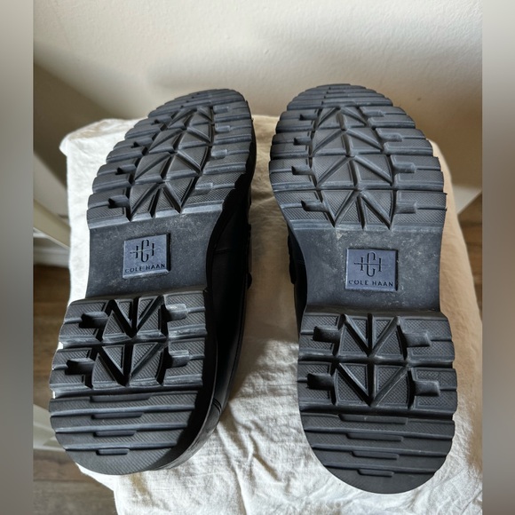 Classic Black Loafers - Picture 6 of 6